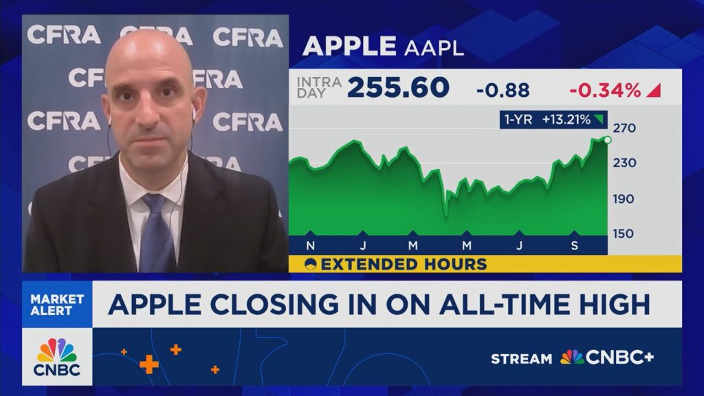 Apple rival Honor launches AI phone tools that help users get online ...